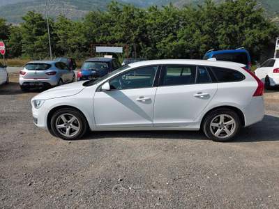 Volvo V60 NEOPATENTATI usata Quart