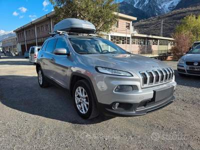Jeep Cherokee II 185 CV 4WD usata Quart