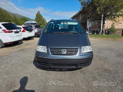 Volkswagen Sharan 4motion 4x4 usata Quart