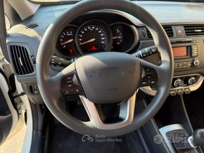 Kia Rio 1.1 CRD 5p. EX POCHI KM usata Prevalle
