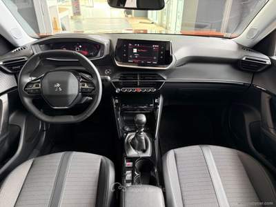 Peugeot 2008 2008 PureTech 130 S&S Allure Arancione usata San Michele salentino