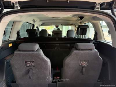 Peugeot 5008 5008 1.6 HDi 115 CV Active Bianco usata San Michele salentino