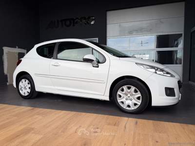 Peugeot 207 207 Plus 1.4 8V 75 CV 3p. ECO GPL Bianco usata San Michele salentino