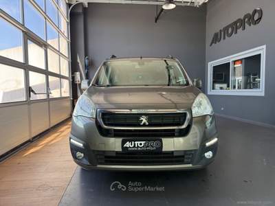 Peugeot Partner Partner Tepee BlueHDi 100 Outdoor Grigio usata San Michele salentino