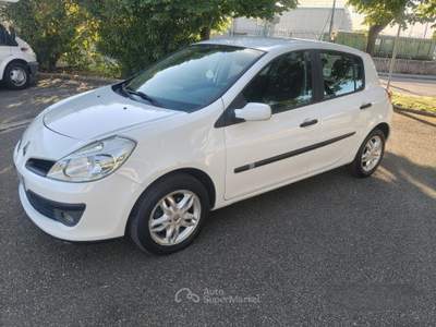 Renault Clio 1.6 5 porte SOLAMENTE 61.000 KM usata Grosseto