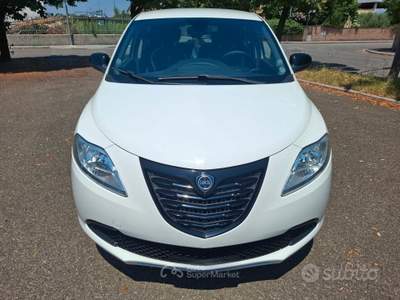 Lancia Ypsilon 1.2 GPL 126.000 KM NEOPATENTATI usata Grosseto