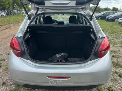 Peugeot 208 1.2 GPL 5 PORTE 17 SOLO 127.000 KM usata Grosseto