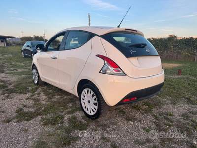 Lancia Ypsilon 1.2 SOLO 114.000 KM NEOPATENTATI usata Grosseto