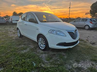 Lancia Ypsilon 1.2 SOLO 114.000 KM NEOPATENTATI usata Grosseto