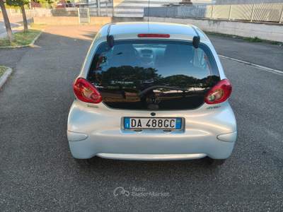 Toyota Aygo 1.0 3 porte SOLO 134.000 KM usata Grosseto