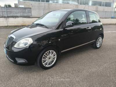 Lancia Ypsilon 1.2 del 2010 SOLO 109.000 KM usata Grosseto