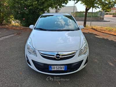 Opel Corsa porte 2013 SOLAMENTE 99.000 KM usata Grosseto