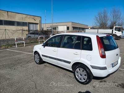 Ford Fusion SOLAMENTE 106.000 km usata Grosseto