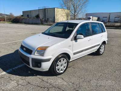 Ford Fusion SOLAMENTE 106.000 km usata Grosseto