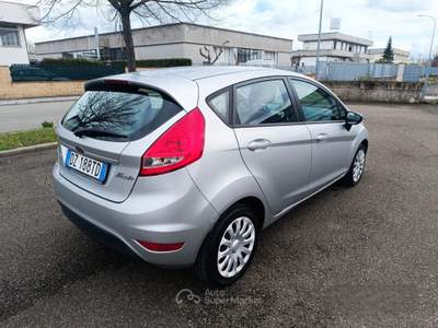 Ford Fiesta GPL 5 PORTE SOLAMENTE 97.000 KM usata Grosseto