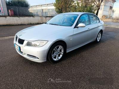 BMW Serie 3 320d 320 TDI AUTOMATICO SOLAMENTE 159.000 KM usata Grosseto