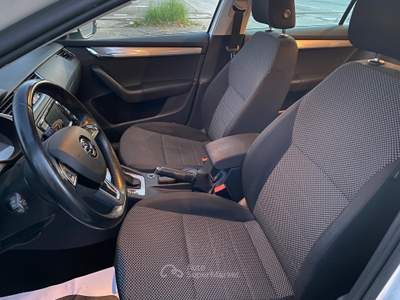 Skoda Octavia 2.0 DSG WAGON STILE 110kW usata San Lazzaro di Savena