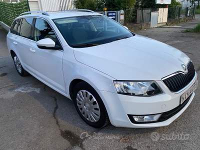 Skoda Octavia 2.0 DSG WAGON STILE 110kW usata San Lazzaro di Savena