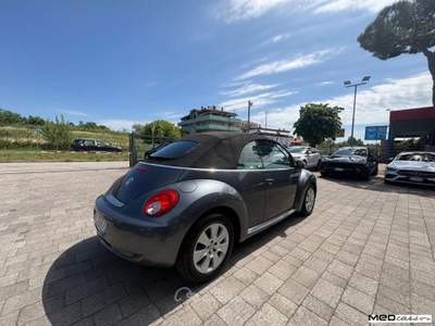 Volkswagen New Beetle TDI 105CV Grigio usata Rimini