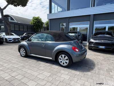 Volkswagen New Beetle TDI 105CV Grigio usata Rimini