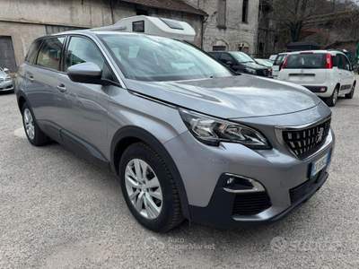 Peugeot 5008 7 POSTI Business usata Omegna