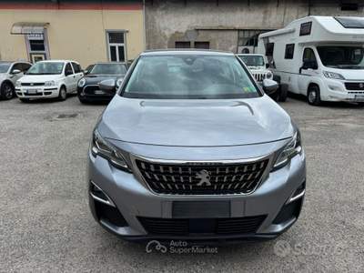 Peugeot 5008 7 POSTI Business usata Omegna