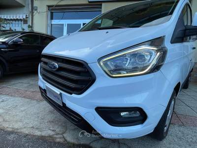 Ford Transit Custom EcoBlue 130 CV Manuale 6 marce H1-Tetto Basso, 300 L1 Trend Bianco usata COSOLETO