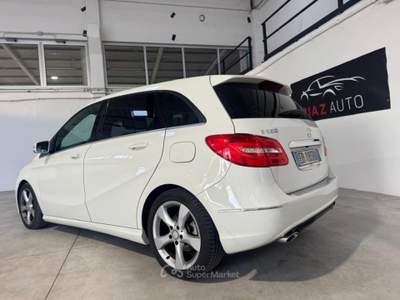 Mercedes-Benz Classe B CDI BlueEFFICIENCY Premium 136CV Bianco usata Spilimbergo