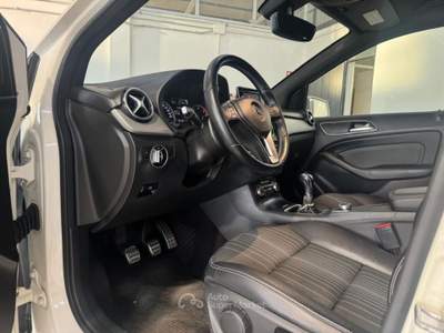 Mercedes-Benz Classe B CDI BlueEFFICIENCY Premium 136CV Bianco usata Spilimbergo