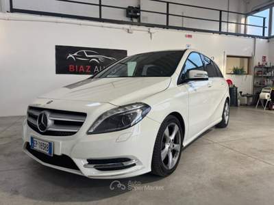 Mercedes-Benz Classe B CDI BlueEFFICIENCY Premium 136CV Bianco usata Spilimbergo