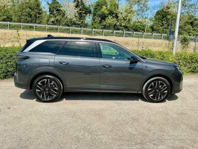 Peugeot 5008 1.2 Hybrid GT 145cv 7 Posti Automatic usata TURRIVALIGNANI