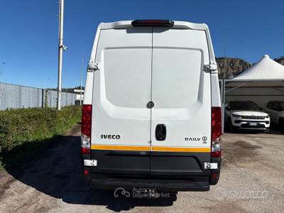 Iveco Daily 35S15V 2.3 HPT PM-TM Furgone usata TURRIVALIGNANI