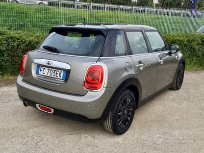 MINI Clubman 1.5 Cooper D Business 116Cv Diesel Turbo 5 po usata TURRIVALIGNANI