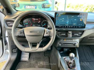 Ford Focus Hybrid 125 CV 5p. ST-Line usata TURRIVALIGNANI