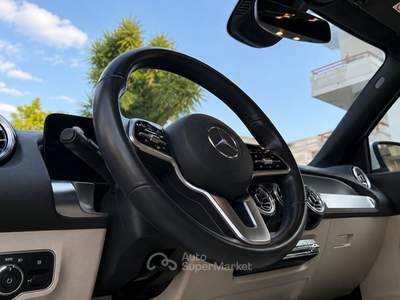 Mercedes-Benz Classe GLB Mercedes-Benz GLB 220 GLB - X247 2019 d Premium auto 7p.t Bianco usata Gioia Tauro