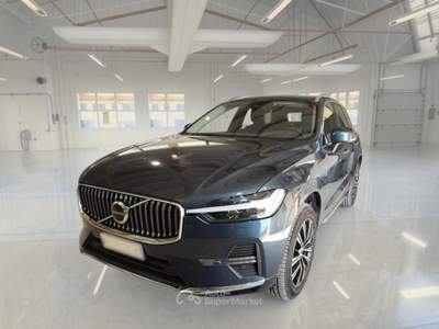 Volvo XC60 VOLVO XC60 T8 PLUG-IN AWD AUTO RECHARGE INSCR. SUV usata Pozzuoli