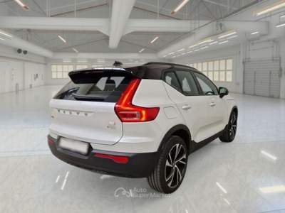 Volvo XC40 VOLVO XC40 T5 PLUG-IN HYBRID AUTO RECHARGE R-DESIGN SUV usata Casei Gerola