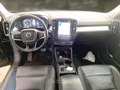 Volvo XC40 VOLVO XC40 T4 PLUG-IN HYBRID AUTO RECH INSCRIP EXPR SUV usata Verona