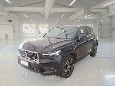 Volvo XC40 VOLVO XC40 T4 PLUG-IN HYBRID AUTO RECH INSCRIP EXPR SUV usata Verona