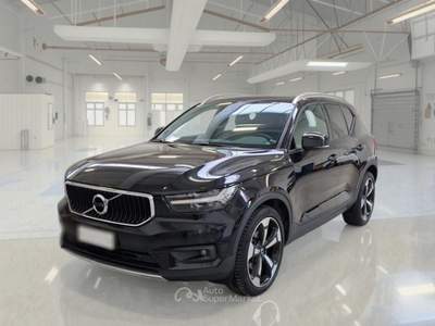 Volvo XC40 VOLVO XC40 D3 AWD GEARTRONIC MOMENTUM SUV usata Casei Gerola