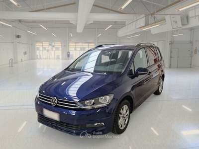 Volkswagen Touran VOLKSWAGEN TOURAN 2.0 TDI SCR BUSINESS DSG MONOVOLUME usata Casei Gerola