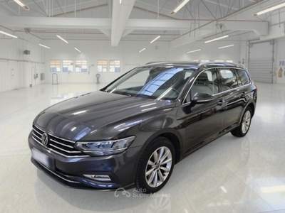 Volkswagen Passat VOLKSWAGEN PASSAT VARIANT 2.0 TDI SCR EVO 110KW BUSINESS STATION WAGON usata Casei Gerola