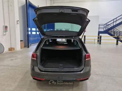 Volkswagen Passat VOLKSWAGEN PASSAT VARIANT 2.0 TDI SCR EVO 110KW BUSINESS STATION WAGON usata Casei Gerola