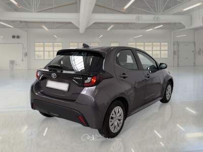 Toyota Yaris TOYOTA YARIS HYBRID BUSINESS MY20 5 PORTE BERLINA usata Casei Gerola