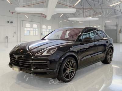 Porsche Cayenne PORSCHE CAYENNE COUPE 3.0 V6 E-HYBRID PLATINUM EDITION AUTO SUV usata Bentivoglio
