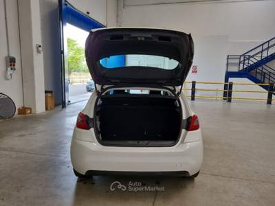 Peugeot 308 PEUGEOT 308 ACTIVE BUSINESS BLUEHDI 130 SES 5 PORTE BERLINA usata Casei Gerola