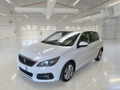 Peugeot 308 PEUGEOT 308 ACTIVE BUSINESS BLUEHDI 130 SES 5 PORTE BERLINA usata Casei Gerola