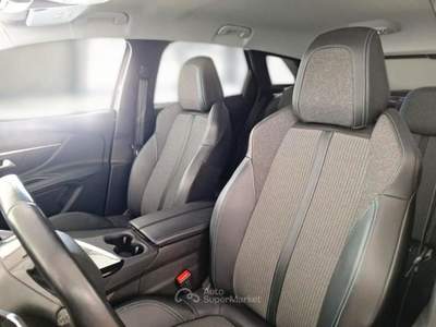 Peugeot 3008 PEUGEOT 3008 BLUEHDI 130 EAT8 SES ALLURE SUV usata Verona