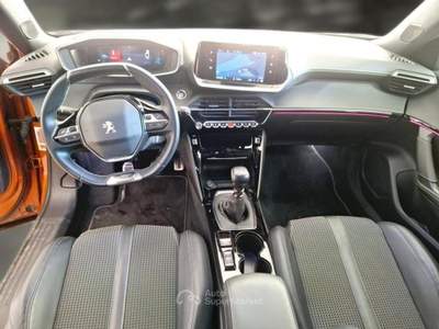 Peugeot 2008 PEUGEOT 2008 PURETECH 130 GT S/S CROSSOVER usata Verona