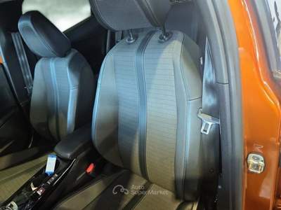 Peugeot 2008 PEUGEOT 2008 PURETECH 130 EAT8 ALLURE S/S AUT. CROSSOVER usata Roma